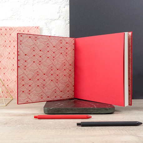LDO003 - Livre d'or M&P sur-mesure : Pages de garde en papier de création vague rouge japonaise et rouge uni.